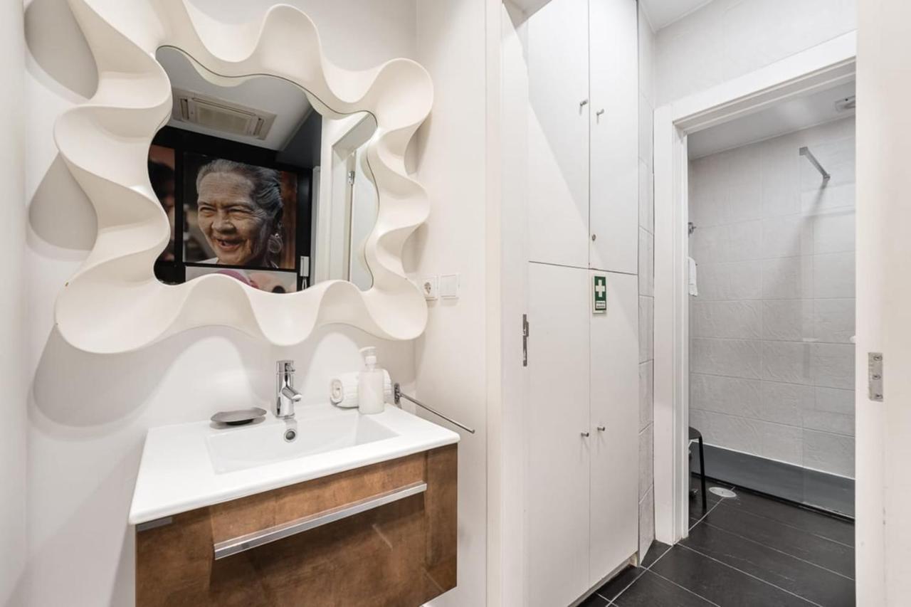 Guestready - A Polished Retreat Near St Catarina Apartment Porto Exterior photo